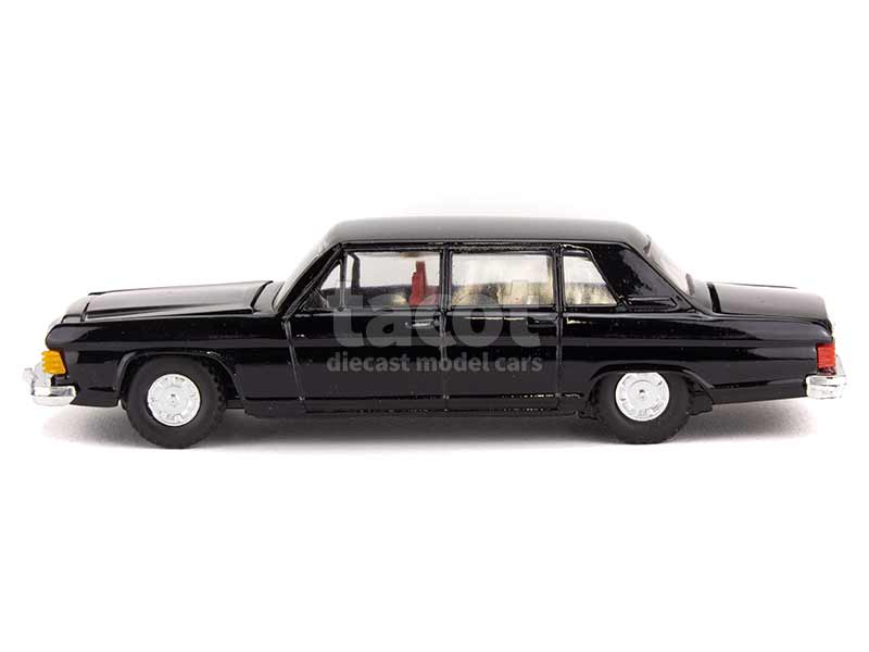 41491 GAZ 14 Tchaika 1978