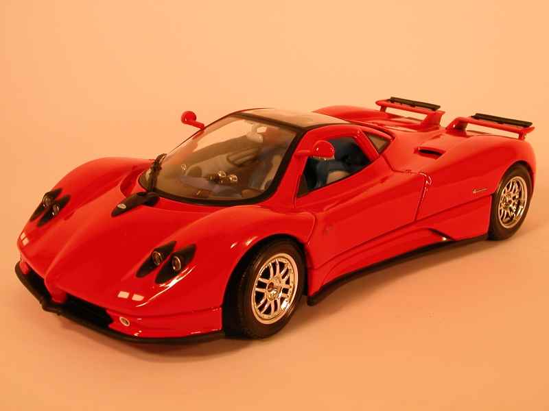 42406 Pagani Zonda C12S Coupé 2001
