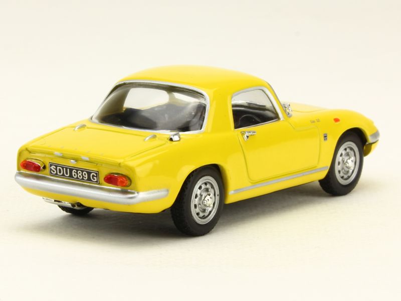 43765 Lotus Elan Coupé