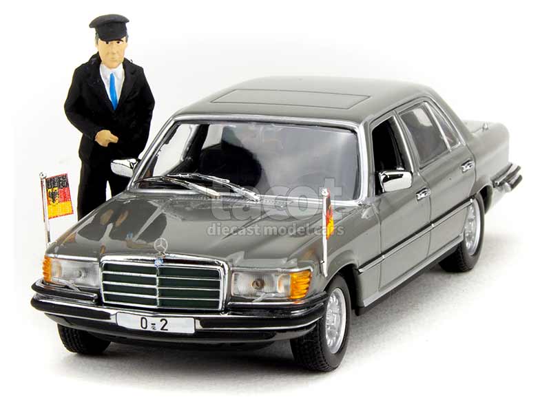 Modellino Auto Mercedes-Benz 450 SEL 6.9 (W116) 1974 In Scala 1:43 - Minichamps / Maxichamps Argento