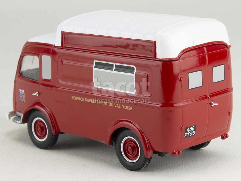 44866 Renault 1000 KG Ambulance