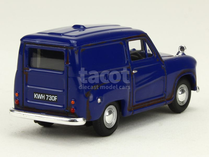 44884 Austin A35 Van