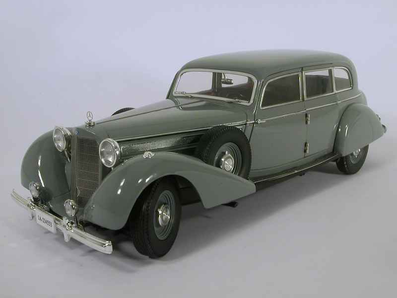 Mercedes-Benz 770K Année 1938 noir 1:18 Signature Models