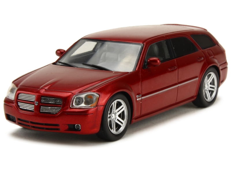 45776 Dodge Magnum RT Hemi 2005