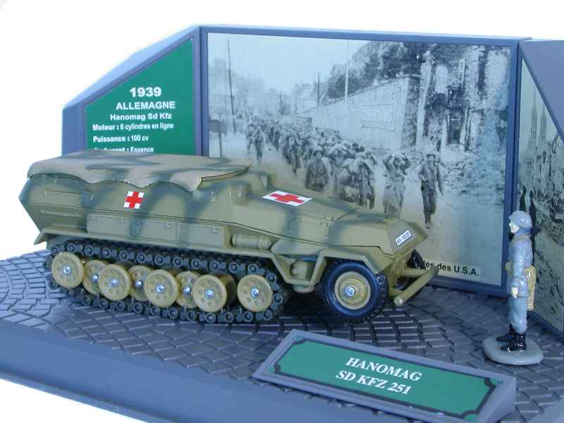46401 Hanomag Sdkfz 251 Ambulance