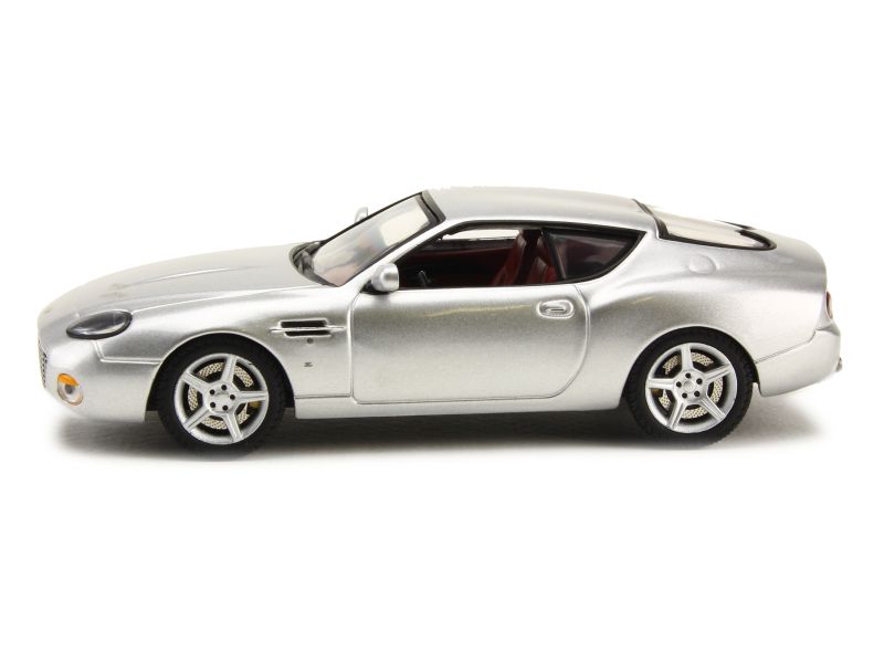 46427 Aston Martin DB7 Zagato 2004