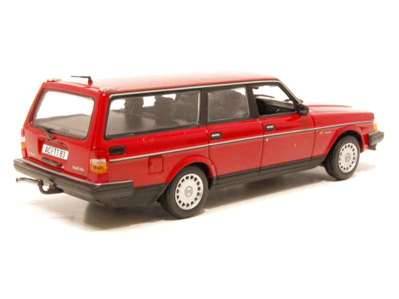 Miniature Minichamps 1/43 Volvo 240 GL 1986 Rouge Break