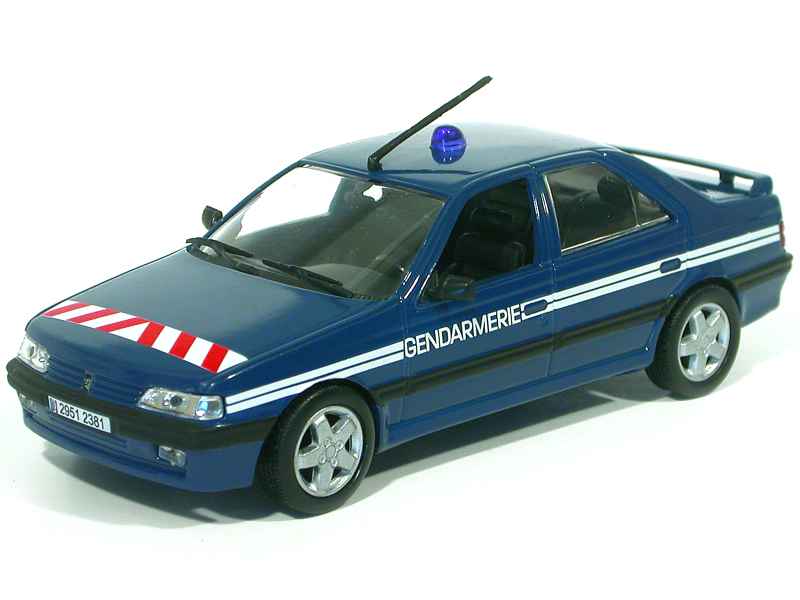47468 Peugeot 405 Berline T16 Gendarmerie