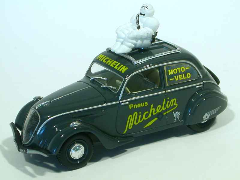 47908 Peugeot 202 Berline