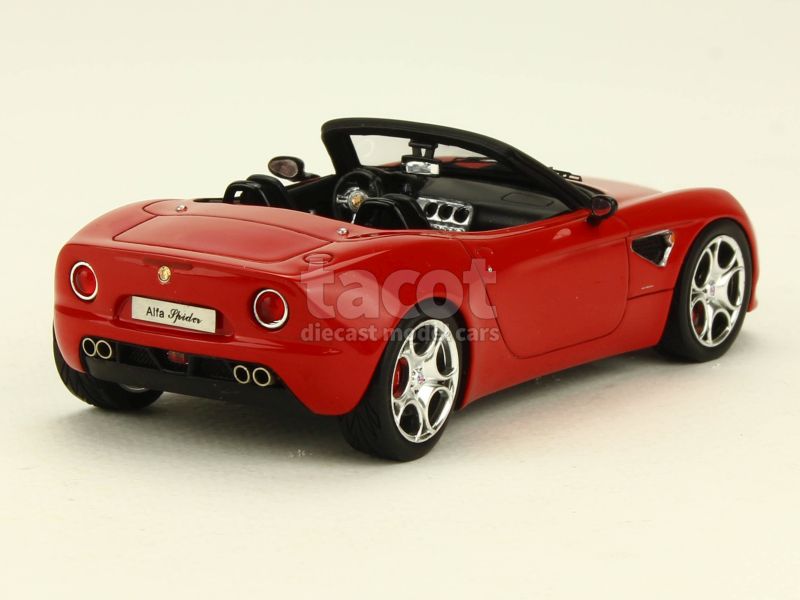 48192 Alfa Romeo 8C Spider 2005