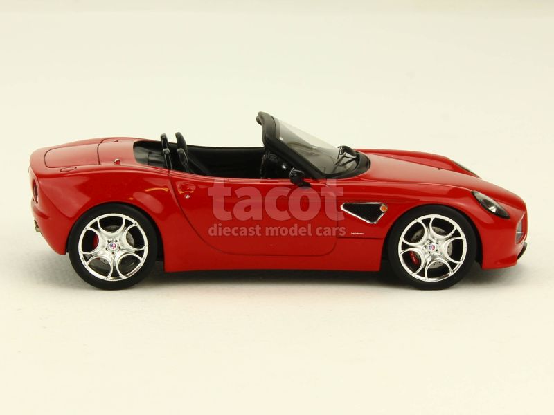 48192 Alfa Romeo 8C Spider 2005