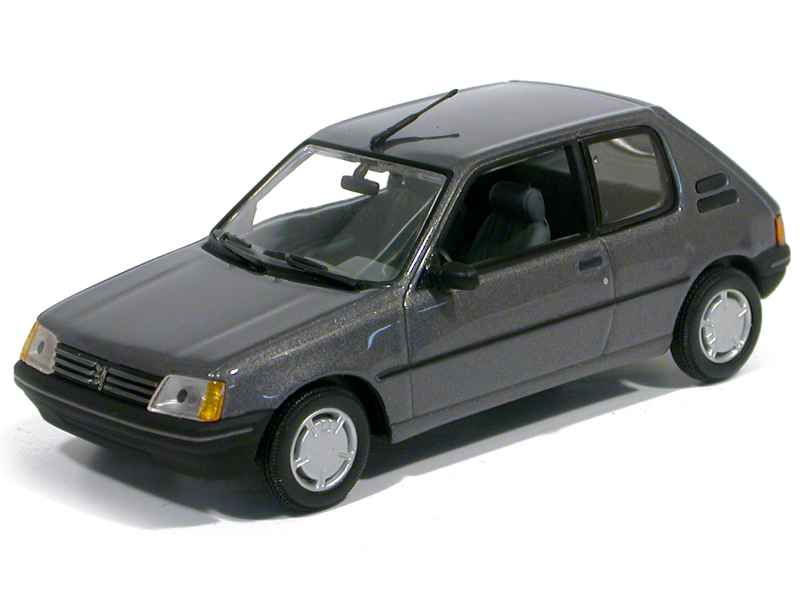 48597 Peugeot 205 3 Doors XR 1990