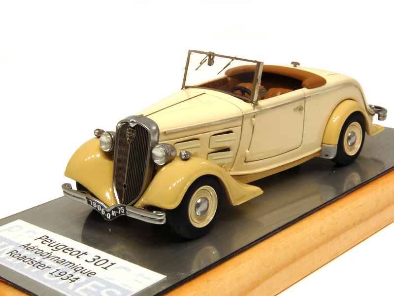 collection peugeot miniature