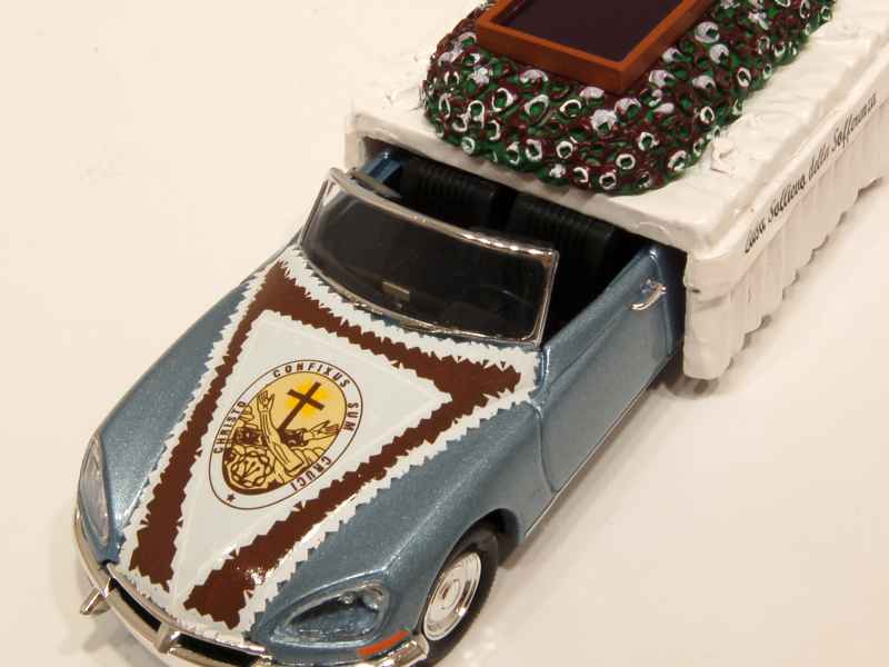 50280 Citro&euml;n DS Corbillard 1968