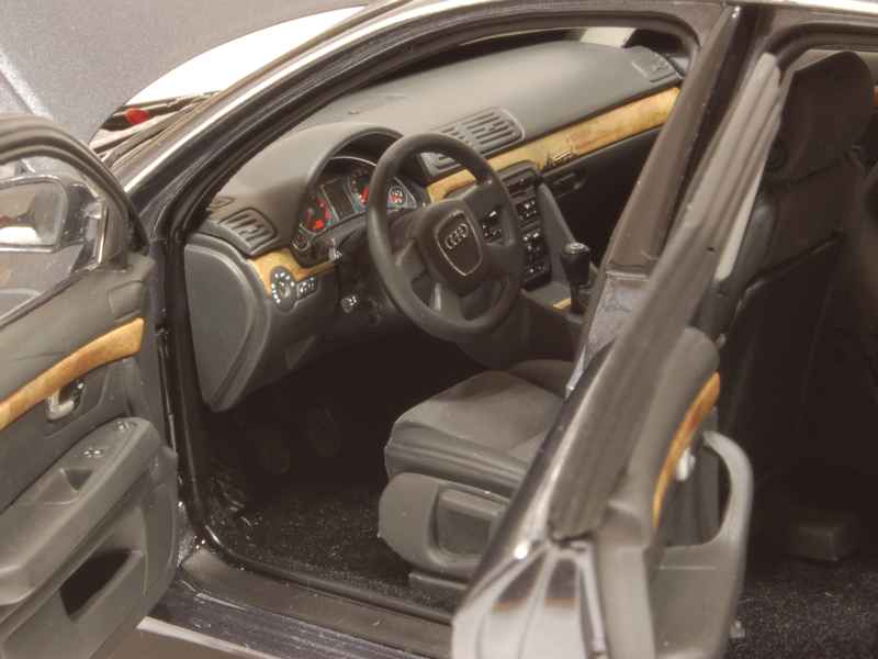 50403 Audi A4 2005