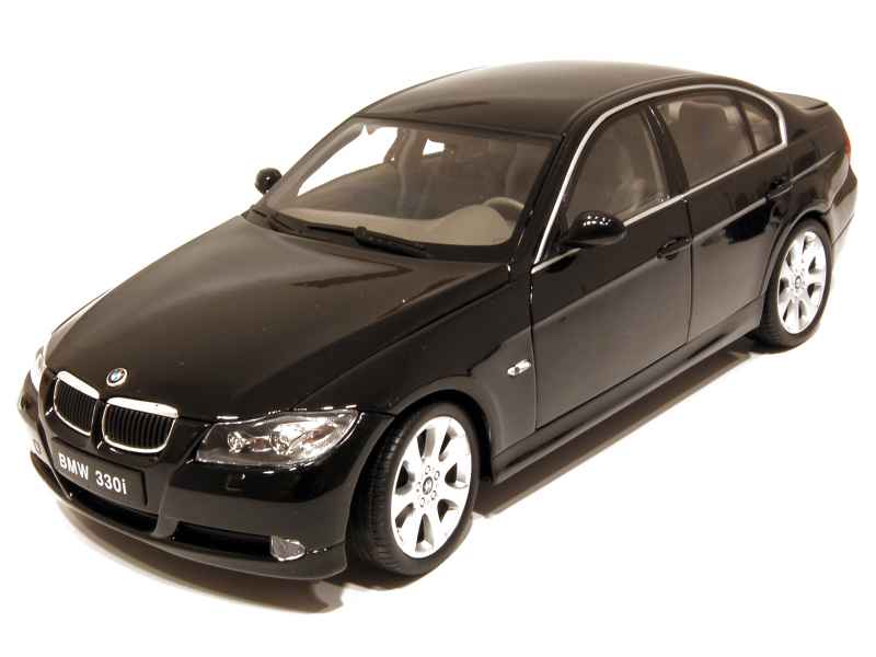 50556 BMW 330i/ E90 2005