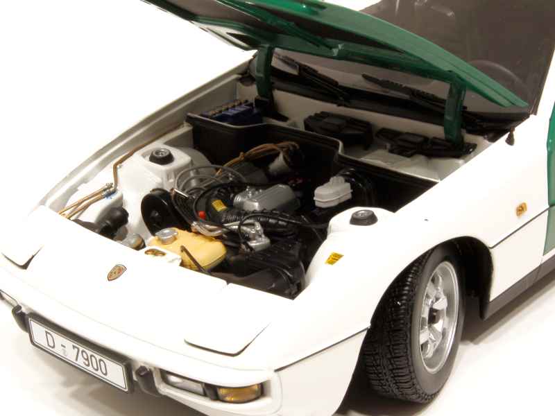 ミニチャンプス ポルシェ 924 1985 1/18 ミニカー ポリスカー