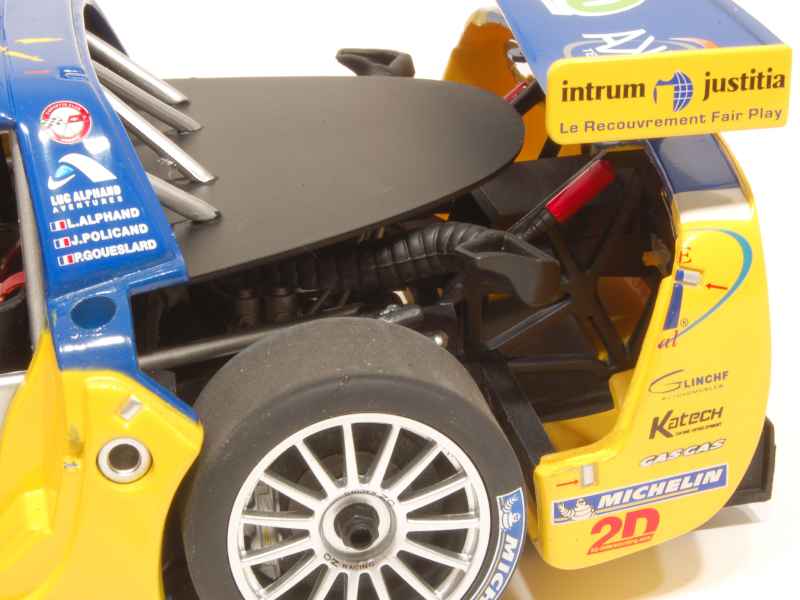 Corvette C5R Le Mans 2002 - Miniature 1/18 AUTOart 80207 - Rouge (occasion, état Vitrine)