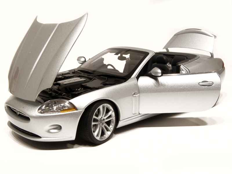 51780 Jaguar XK Cabriolet 2006