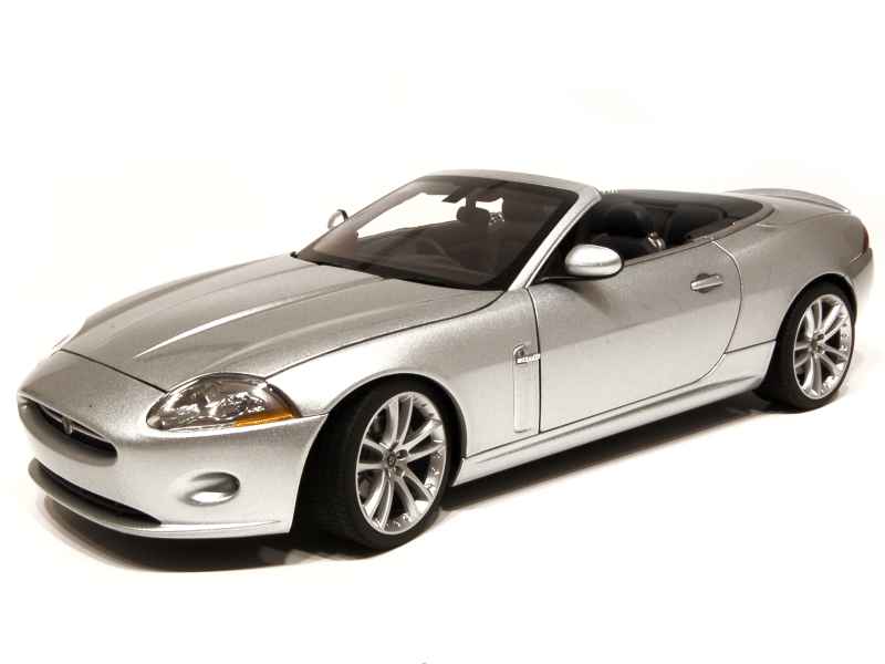 51780 Jaguar XK Cabriolet 2006