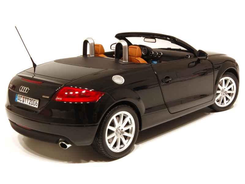 51989 Audi TT Roadster 2006