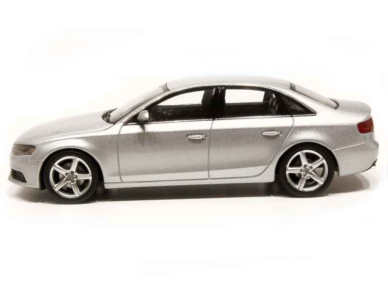 audi a4 miniature