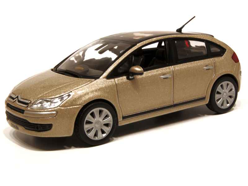 Citroen C4 Berline En Rouge Occasion à Anvers Pour € 1 750