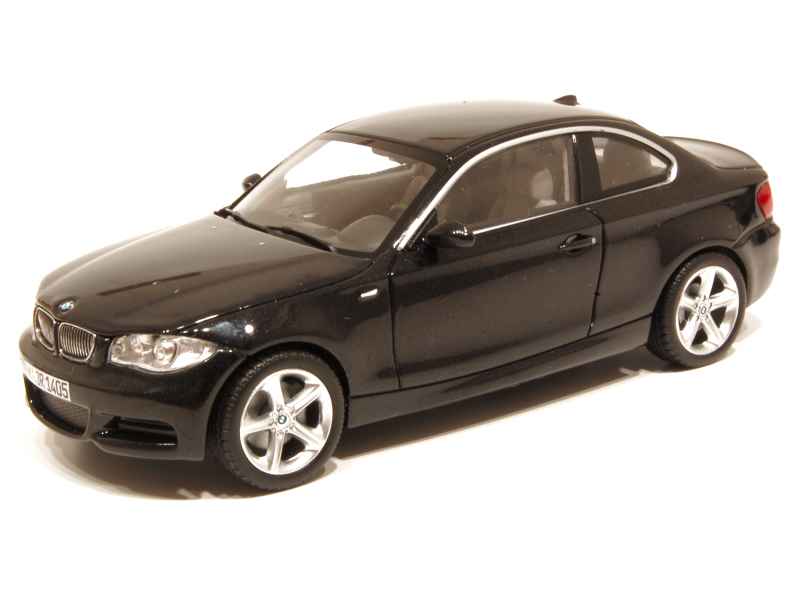 53043 BMW 135i Coup&eacute;/ E82 2007