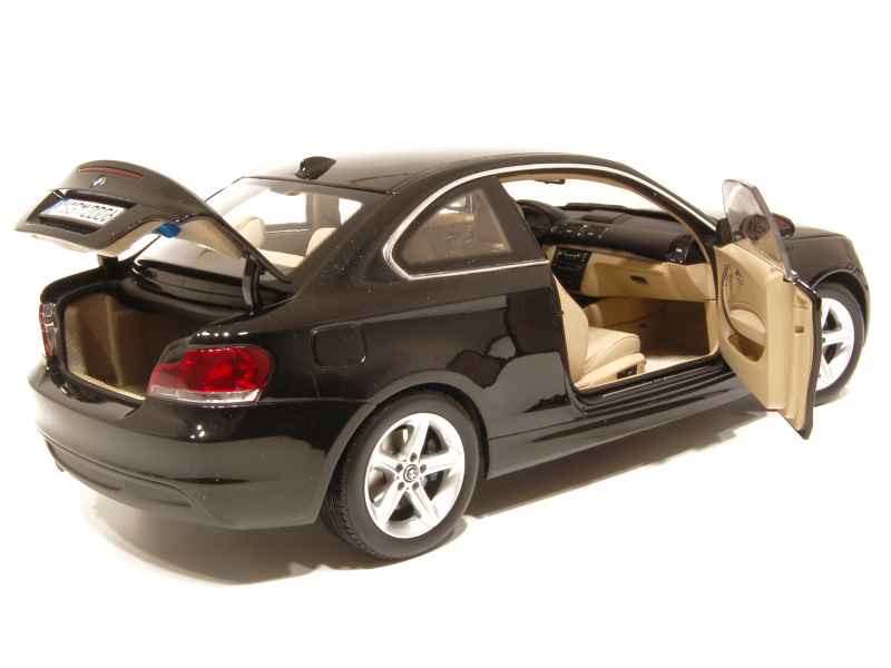 53115 BMW 135i Coup&eacute;/ E82 2007