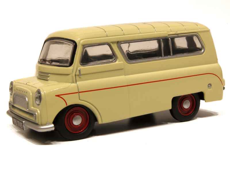 53946 Bedford CA Mini Bus