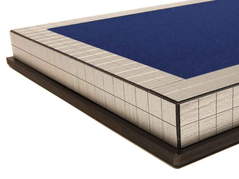 54347 Divers Socle Aluminium/Velours Bleu 1/18