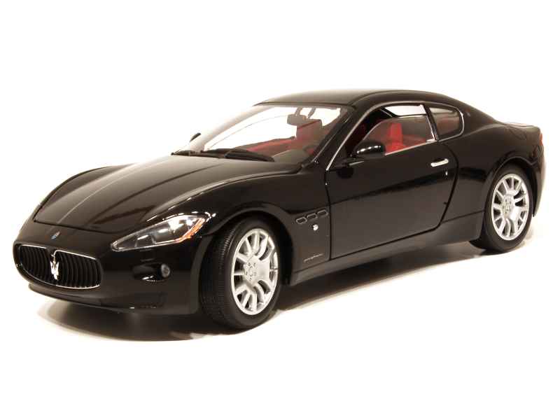 54383 Maserati GranTurismo 2007