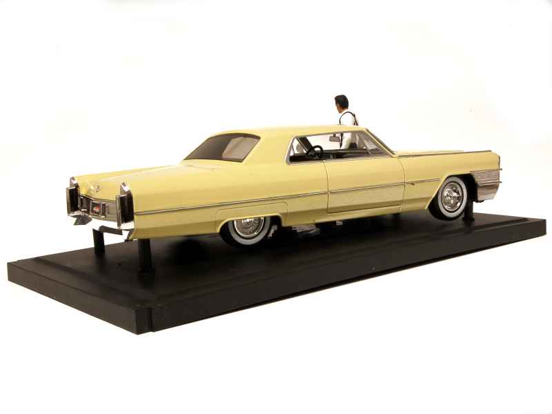 56228 Cadillac Coupé de Ville 1965