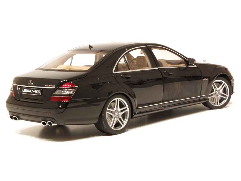 56235 Mercedes S63 AMG/ W221 2008