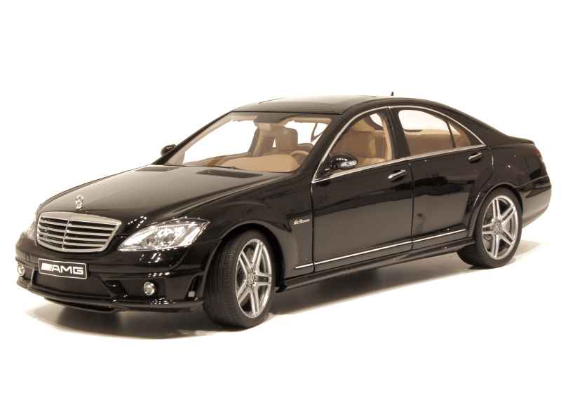 1/18オートアートベンツ  AUTO art BENZ EVOLUTION Ⅱ 1/18オートアートベンツ AUTO art BENZ EVOLUTION Ⅱ 1/18オート