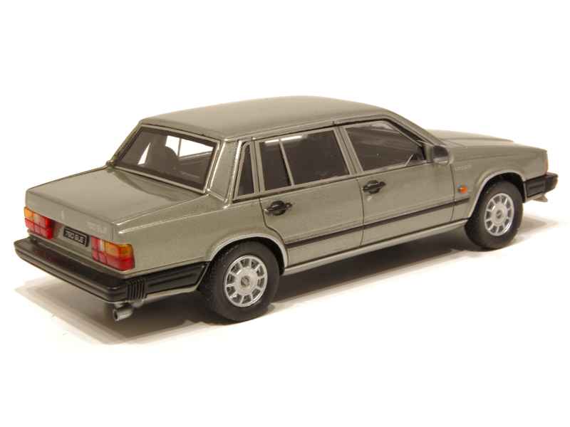56520 Volvo 760 GLE