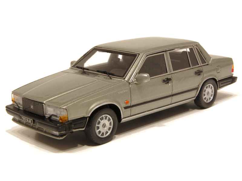 56520 Volvo 760 GLE