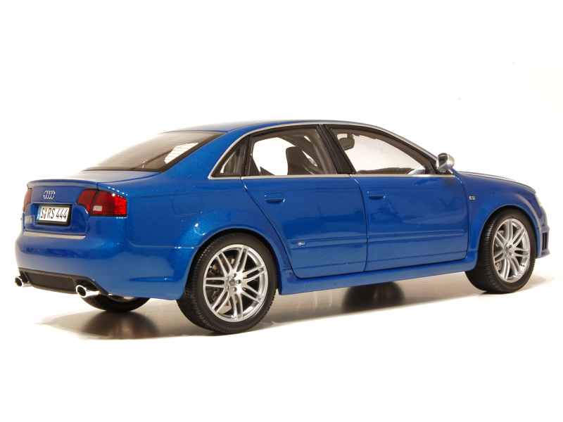 Audi TT Roadster 2006 Noire Minichamps 1/18 - Collection