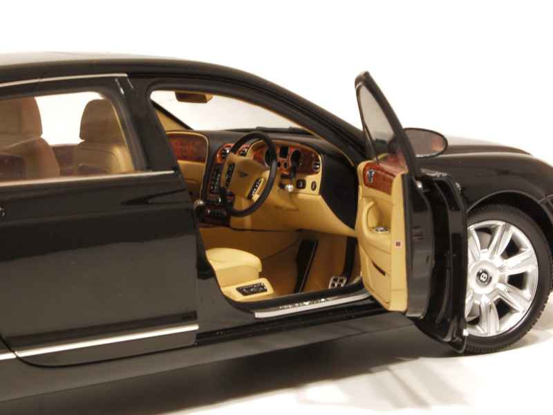 57284 Bentley Continental Flying Spur 2005