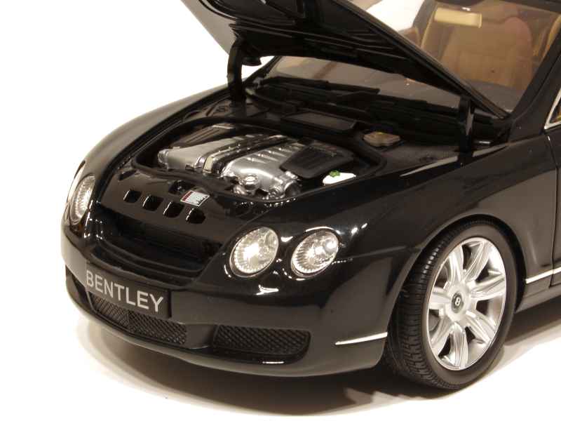 57284 Bentley Continental Flying Spur 2005