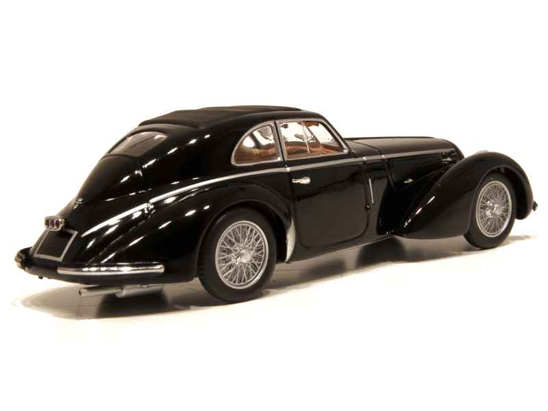 Miniature 1:43 Alfa Romeo 8C 2900 B – Le Mans 1938 (Minichamps)