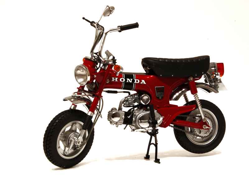 Honda - Dax ST50 1969 - Ebbro - 1/10 - Autos Miniatures Tacot