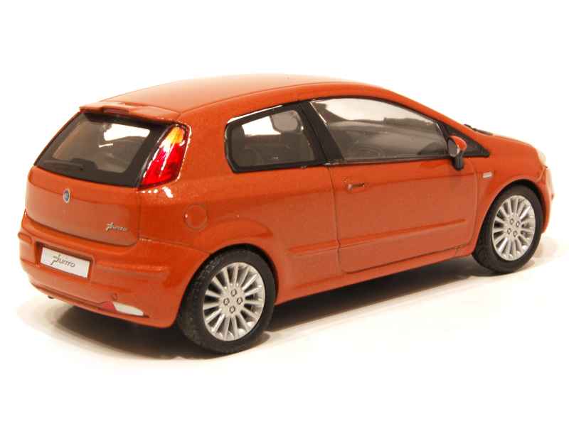 57628 Fiat Grande Punto 3 Doors 2005