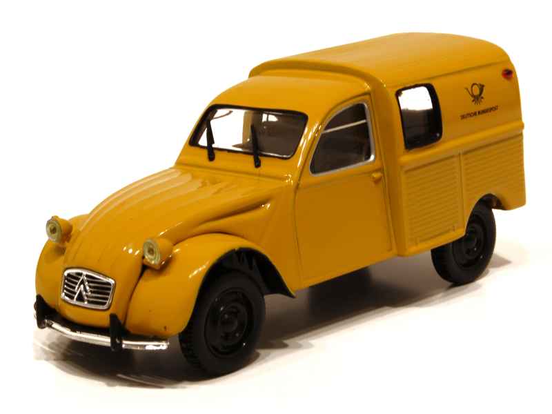 voiture norev la poste