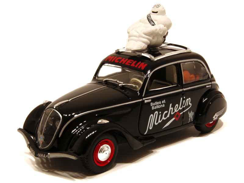 57761 Peugeot 202 Berline