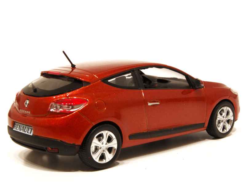 58022 Renault Mégane III Coupé 2009