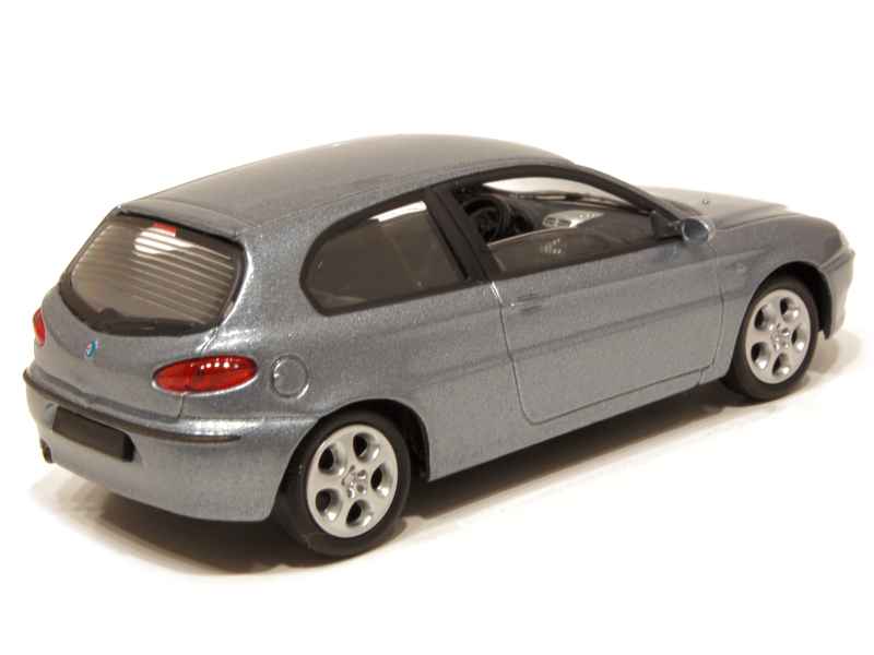 58514 Alfa Romeo 147 2001