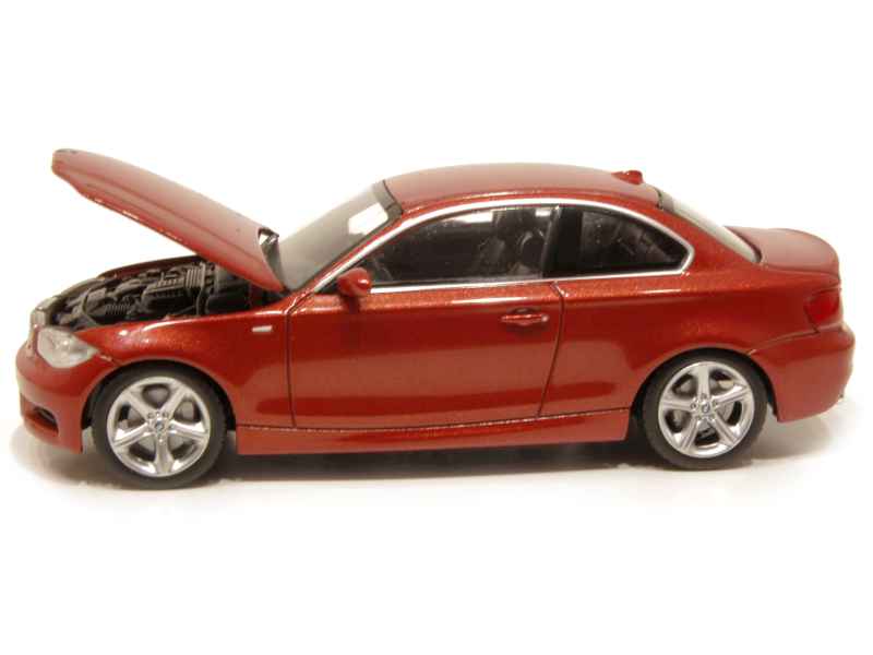 58700 BMW 135i Coup&eacute;/ E82 2007