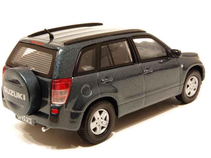 Suzuki Vitara All Grip 2020, excellent état, climatisation à Djibouti