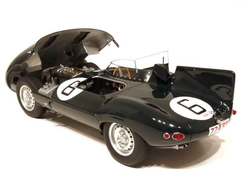 オートアート1/12 Jaguar D-TYPE 1955 Le Mans 24h Winner 12062 J.M.